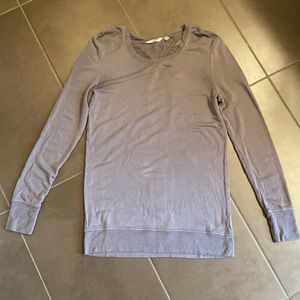 Athleta tunic sweatshirt with crossover back and keyhole, size XS